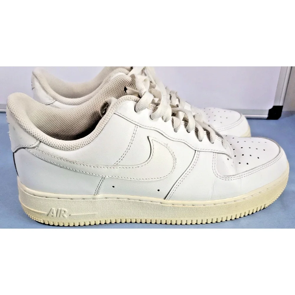 Nike Air Force 1 07 Low Triple White Men's Size 10 Casual Sneakers AF1 315122-11